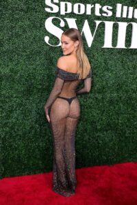 Olivia Ponton Ass in a Thong at the Sports Illustrated Swimsuit Launch!